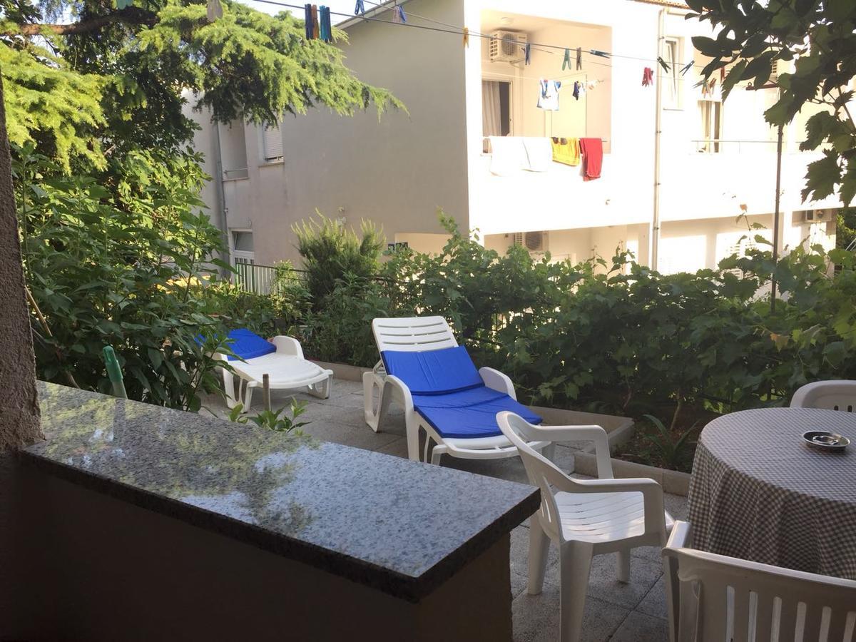 Apartments Juric Башка-Вода Екстер'єр фото